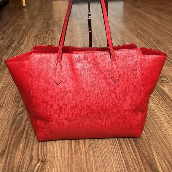 A285 - 💯 % authentic Gucci shoulder bag - Picture 7 of 16